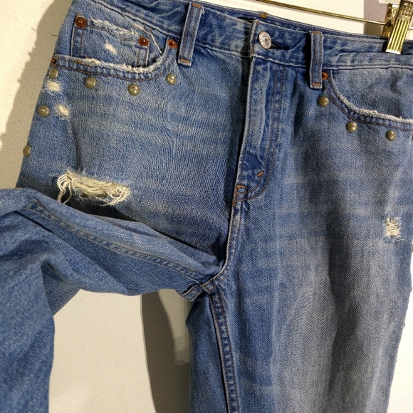 Abercrombie | Distressed Blue Jeans with Studded Detail High Rise Girlfriend - Picture 4 of 10